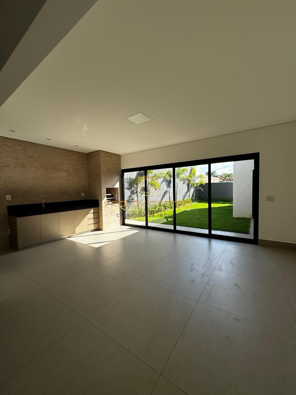 VENDO CASA MODERNA E FUNCIONAL - PARQUE DAS NOGUEIRAS - Sete Lagoas,MG 