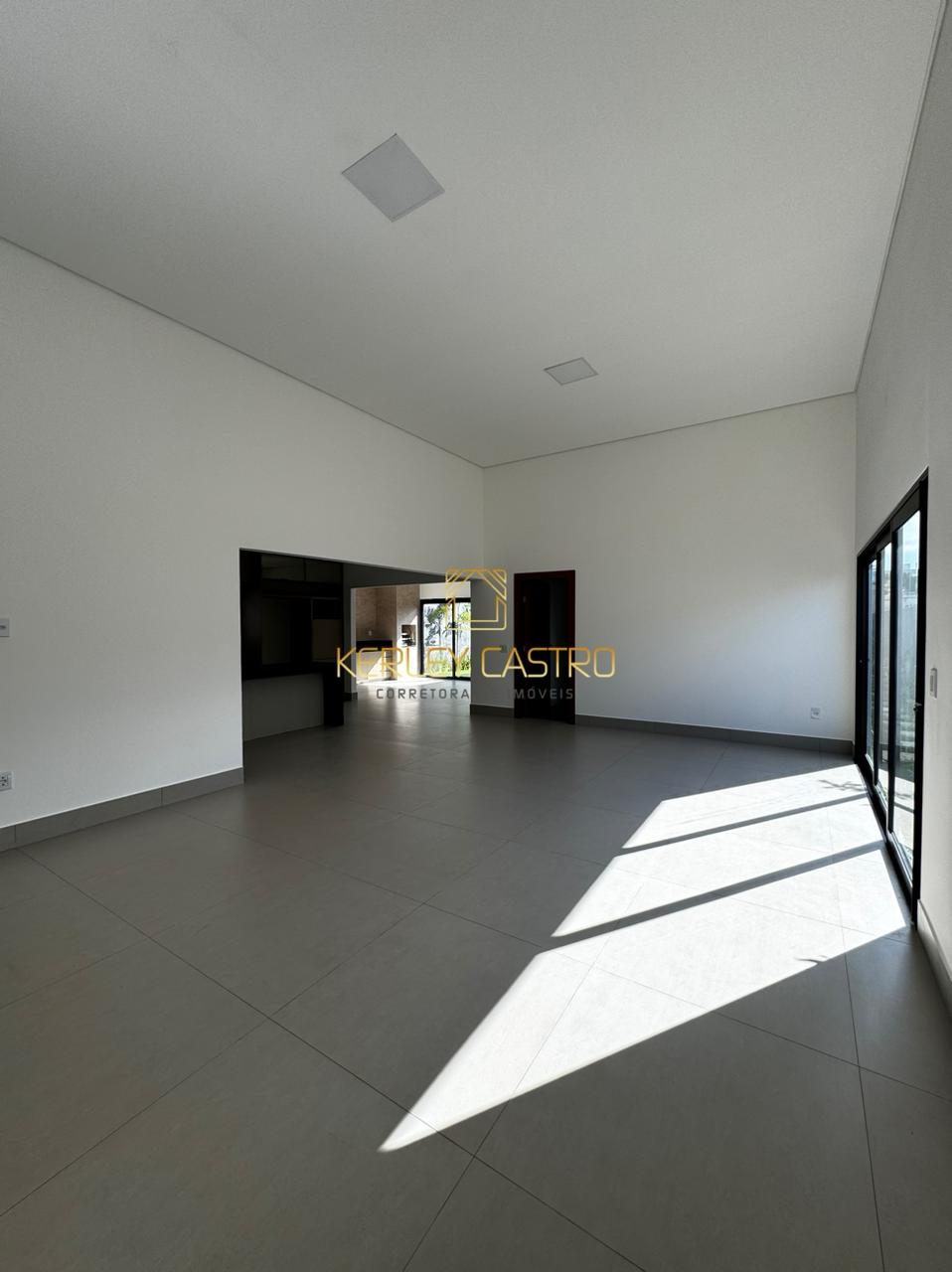 VENDO CASA MODERNA E FUNCIONAL - PARQUE DAS NOGUEIRAS - Sete Lagoas,MG 