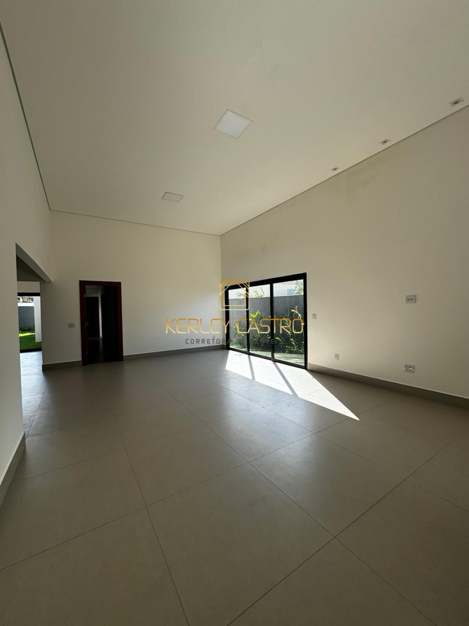 VENDO CASA MODERNA E FUNCIONAL - PARQUE DAS NOGUEIRAS - Sete Lagoas,MG 