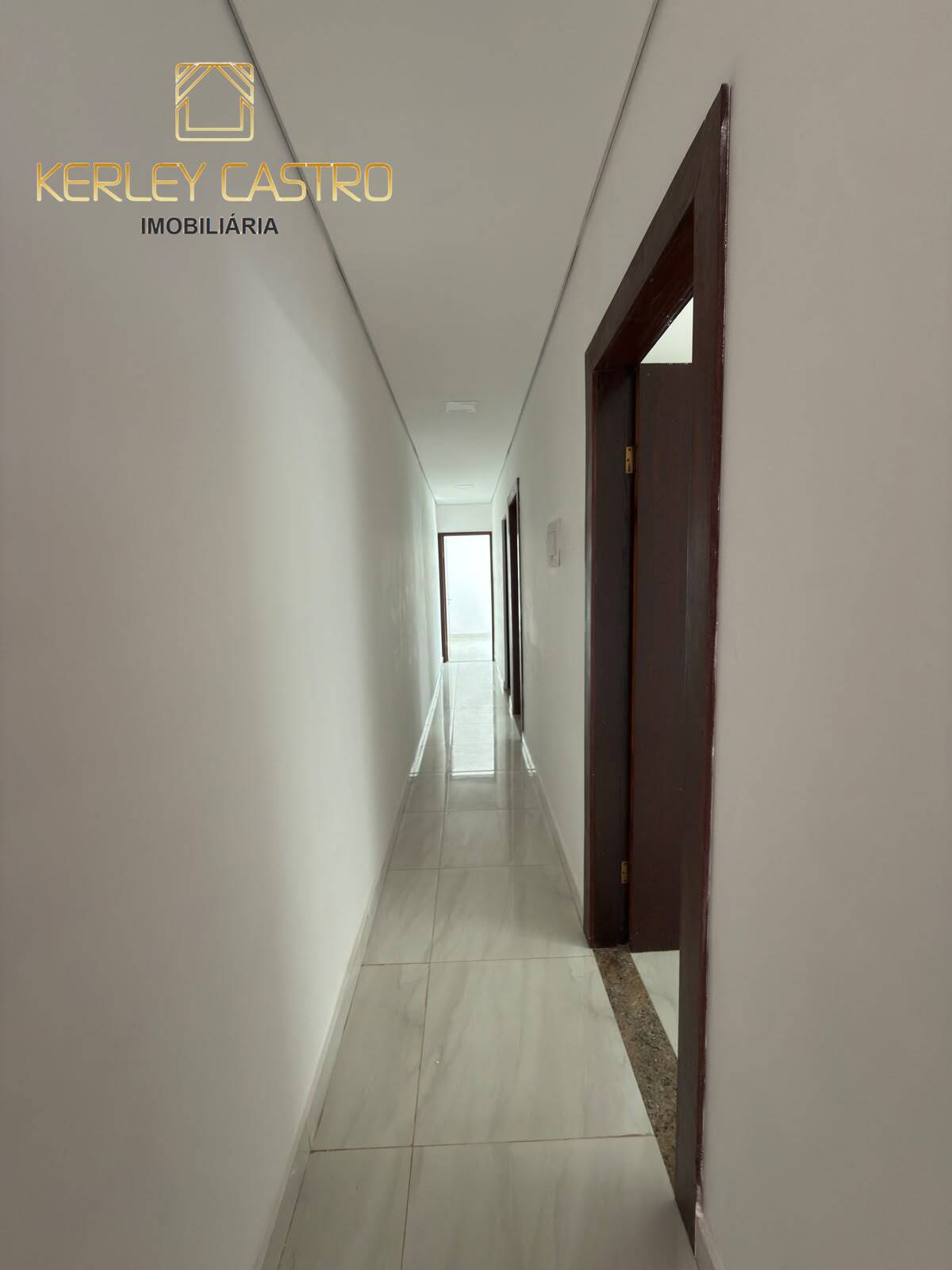 VENDO ÓTIMA CASA PRÓXIMA AO CENTRO NO BAIRRO DONA DORA- Sete Lagoas, MG! VENDO ÓTIMA CASA PRÓXIMA AO CENTRO NO BAIRRO DONA DORA- Sete Lagoas, MG!