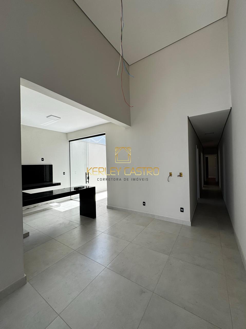 VENDO LINDA CASA - FLORIDA - em Sete Lagoas, MG