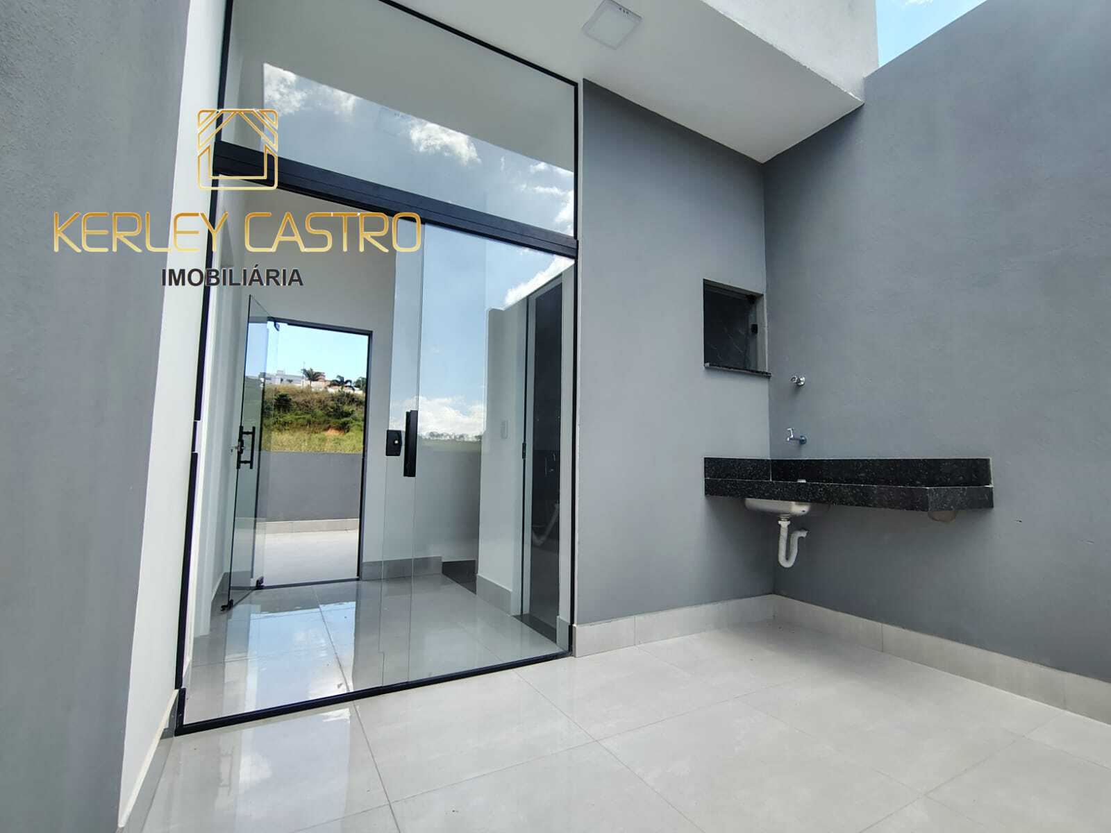 VENDO LINDA CASA DUPLEX NO BAIRRO FLÓRIDA- Sete Lagoas, MG! VENDO LINDA CASA DUPLEX NO BAIRRO FLÓRIDA- Sete Lagoas, MG!