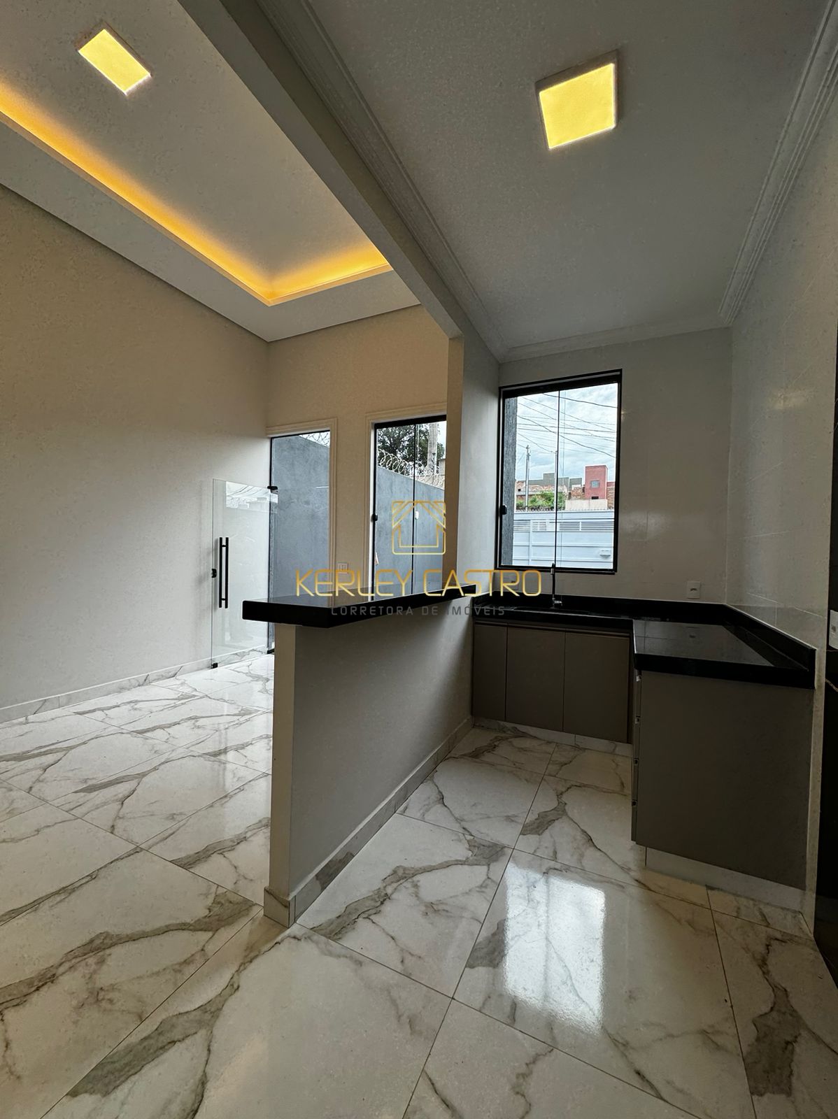 VENDO CASA NO BAIRRO FLÓRIDA - Sete Lagoas, MG!