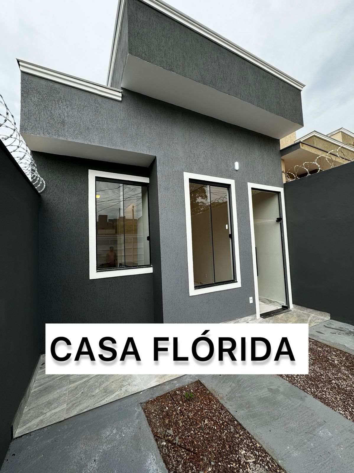 VENDO CASA NO BAIRRO FLÓRIDA - Sete Lagoas, MG!