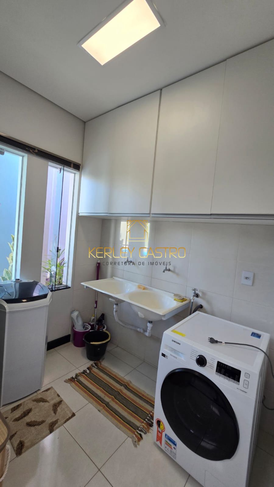 VENDO LINDA CASA DE ALTO PADRÃO-IPORANGA-em Sete Lagoas,MG!