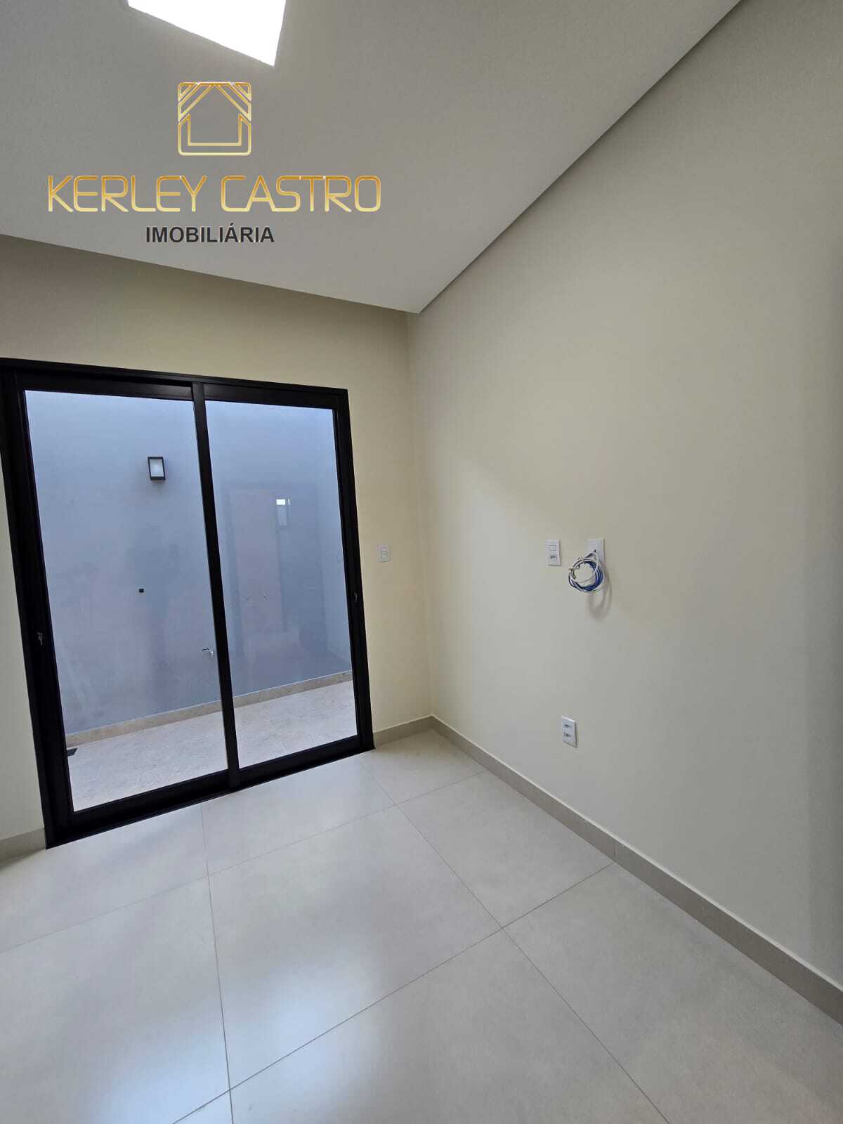 VENDO CASA MODERNA NO BAIRRO JARDIM CAMBUÍ- Sete Lagoas, MG! VENDO CASA MODERNA NO BAIRRO JARDIM CAMBUÍ- Sete Lagoas, MG!