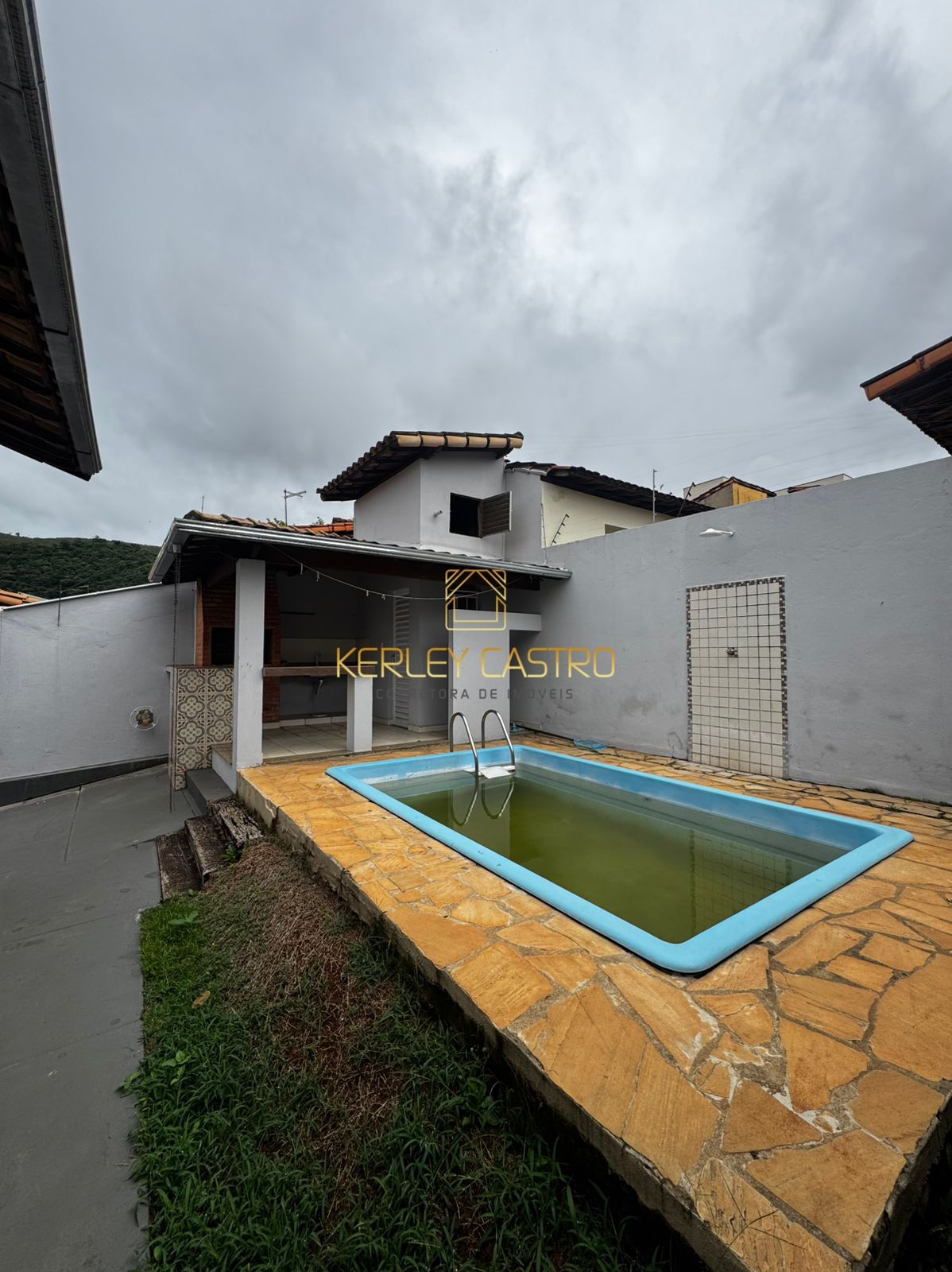 VENDO CASA C/ PISCINA-JARDIM ARIZONA-Sete Lagoas,MG