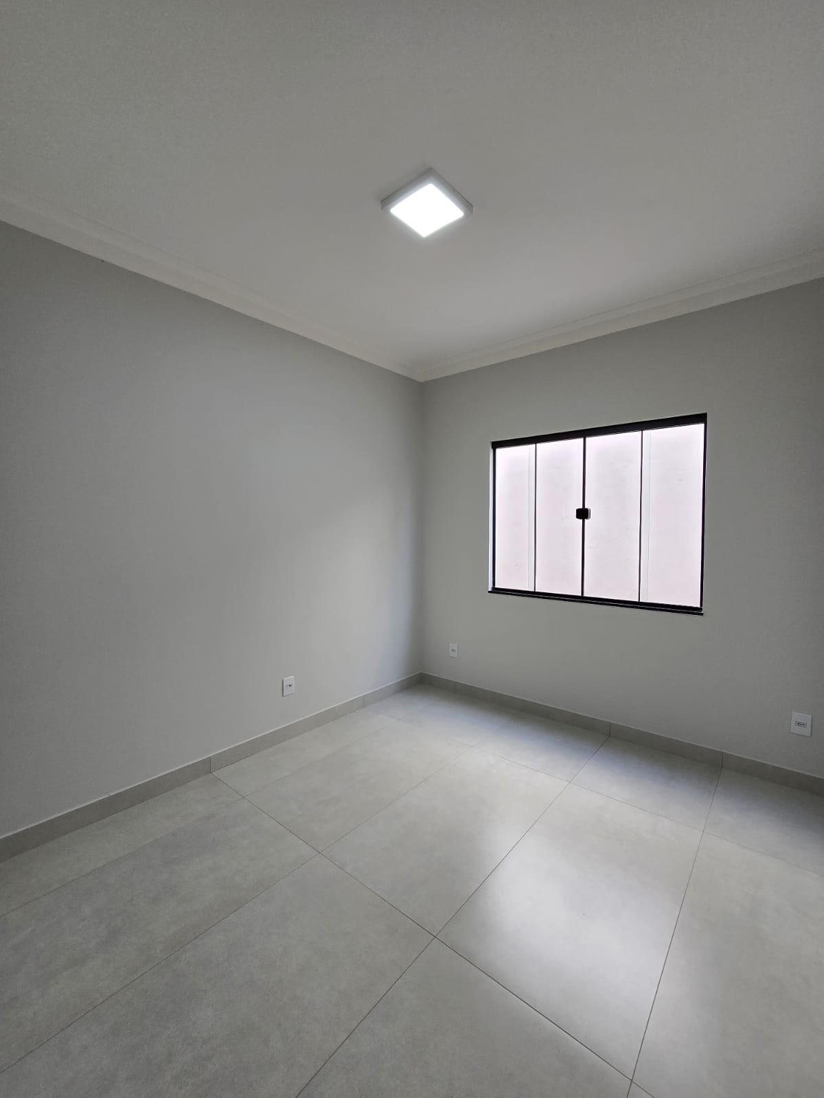  VENDO ÓTIMA CASA NO MONTREAL II -Sete Lagoas,MG