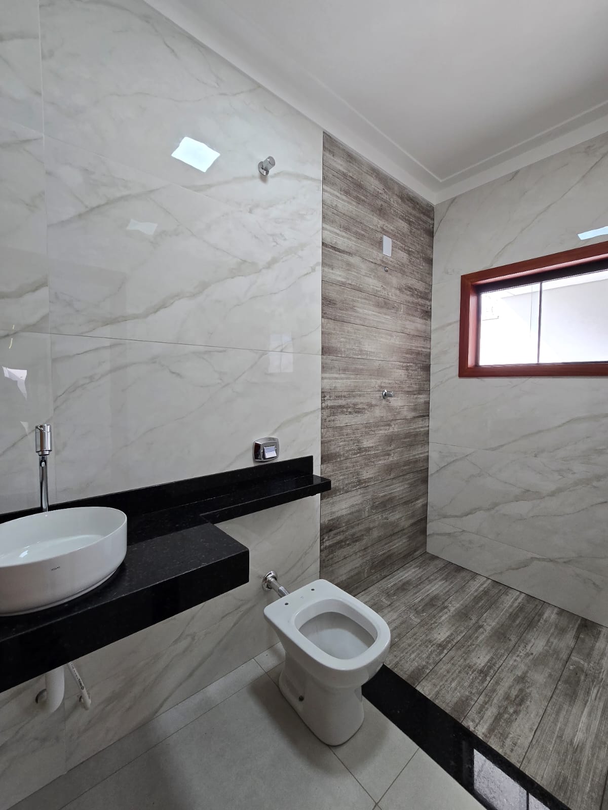  VENDO ÓTIMA CASA NO MONTREAL II -Sete Lagoas,MG