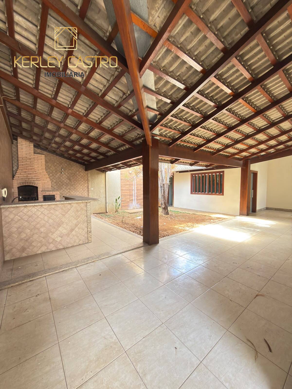 VENDO ÓTIMA CASA NO BAIRRO MORRO DO CLARO- Sete Lagoas, MG!