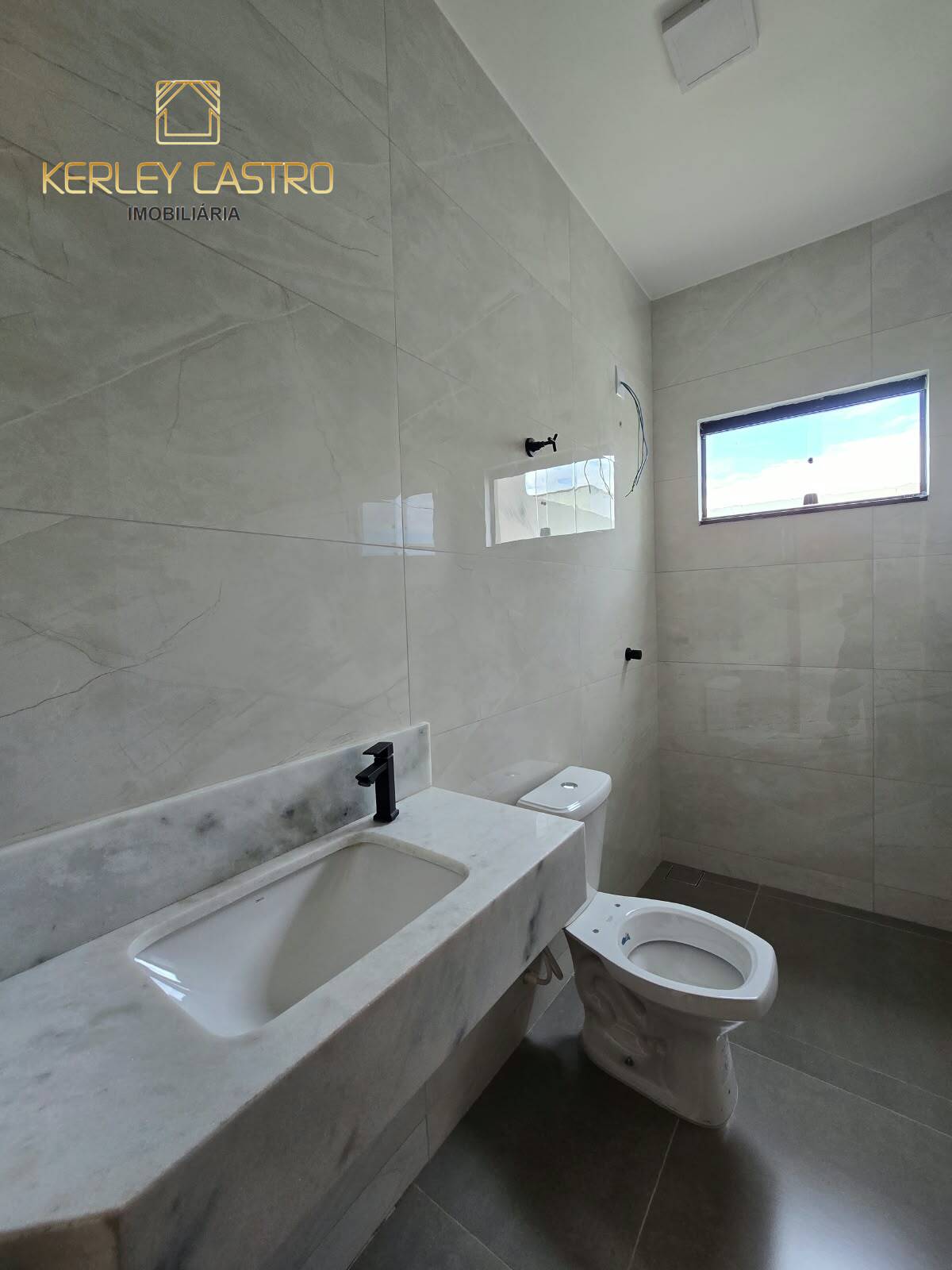 VENDO LINDA CASA NO BAIRRO NOVA SERRANA - Sete Lagoas, MG! VENDO LINDA CASA NO BAIRRO NOVA SERRANA - Sete Lagoas, MG!