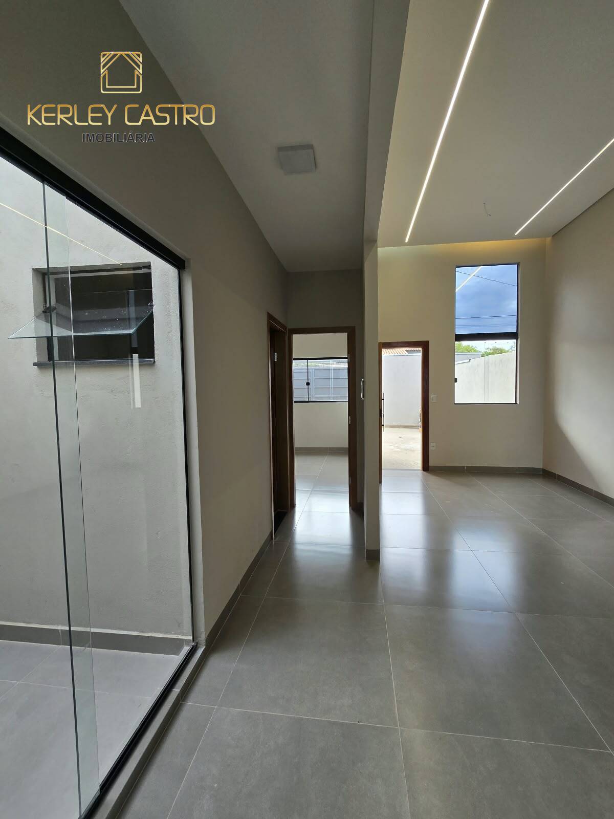 VENDO LINDA CASA NO BAIRRO NOVA SERRANA - Sete Lagoas, MG!