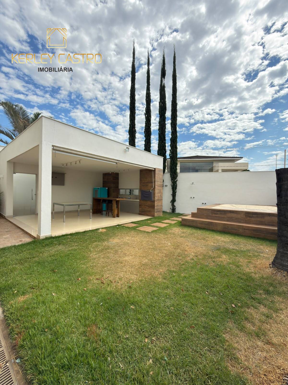 VENDO LINDA CASA NO BAIRRO PANORAMA - Sete Lagoas, MG! VENDO LINDA CASA NO BAIRRO PANORAMA - Sete Lagoas, MG!