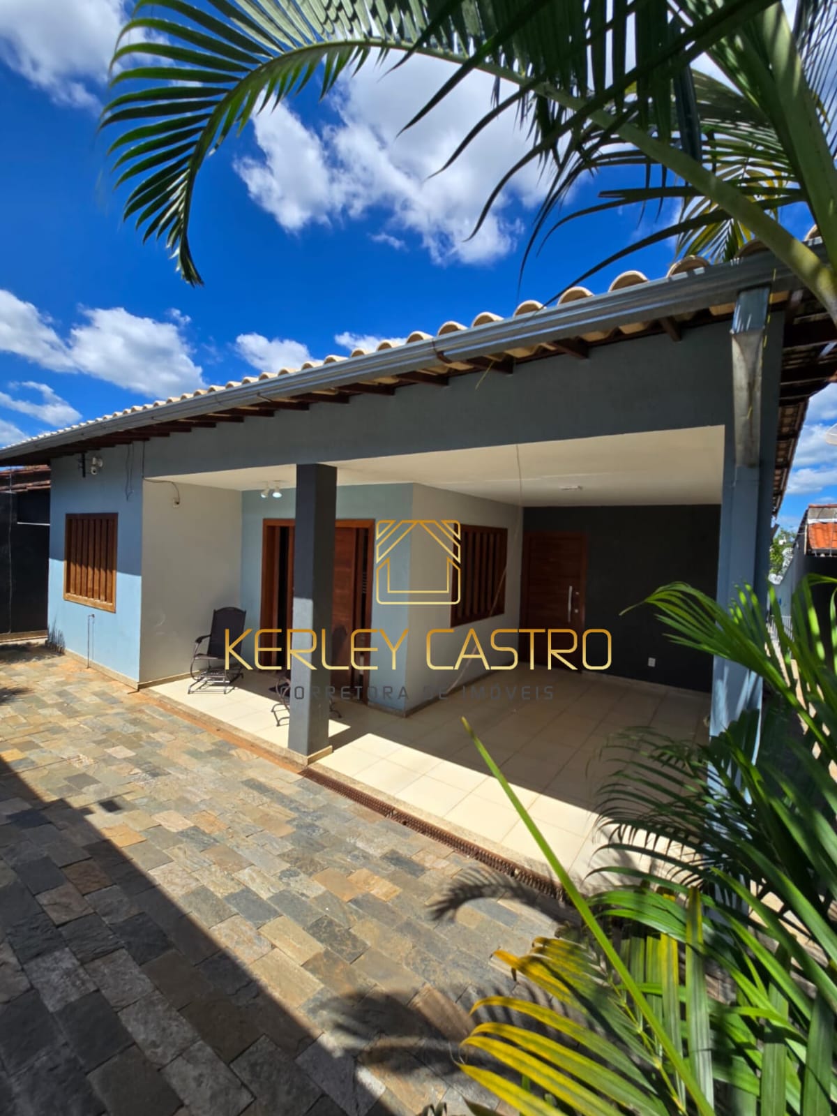 VENDO CASA C/ "PISCINA AQUECIDA"-SÃO FRANCISCO-em Sete Lagoas,MG