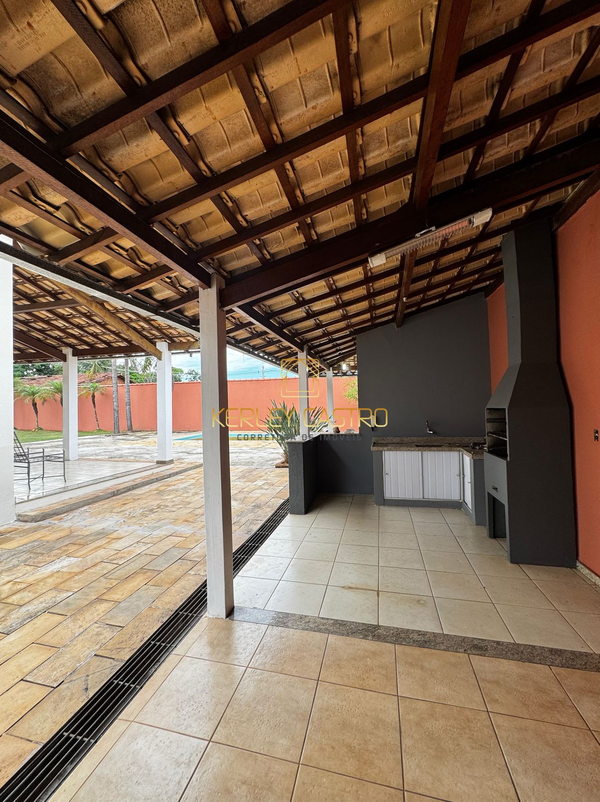 VENDO CASA C/ PISCINA, ÁREA GOURMET-STA RITA DE CASSIA/CARMO, em Sete Lagoas,MG