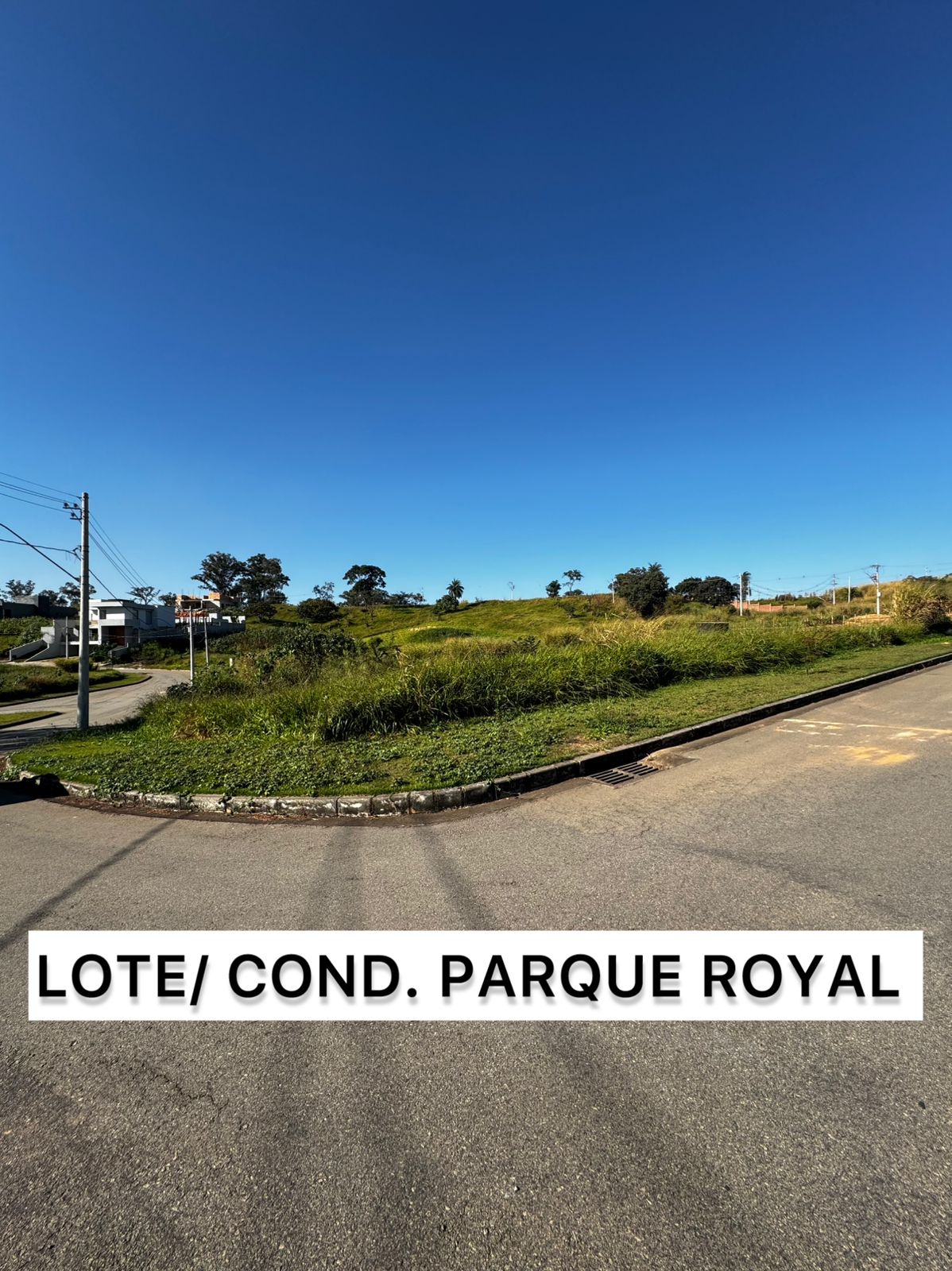 Vendo Lote no Condomínio Parque Royal Residencie !
