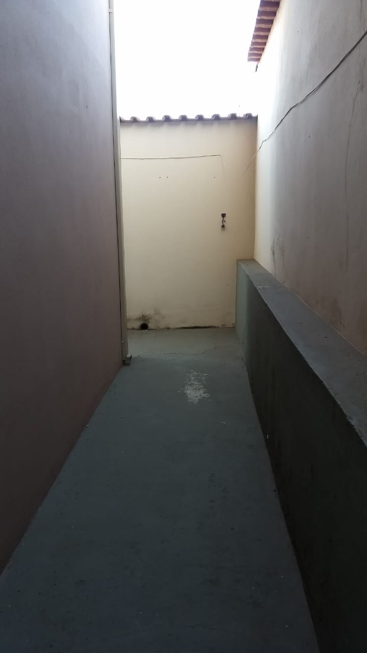 VENDO-APTO NO TERREO, NO BAIRRO CARMO-Sete Lagoas,MG!