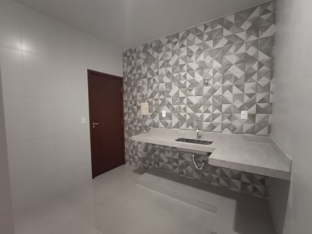 VENDO APARTAMENTO-CENTRO