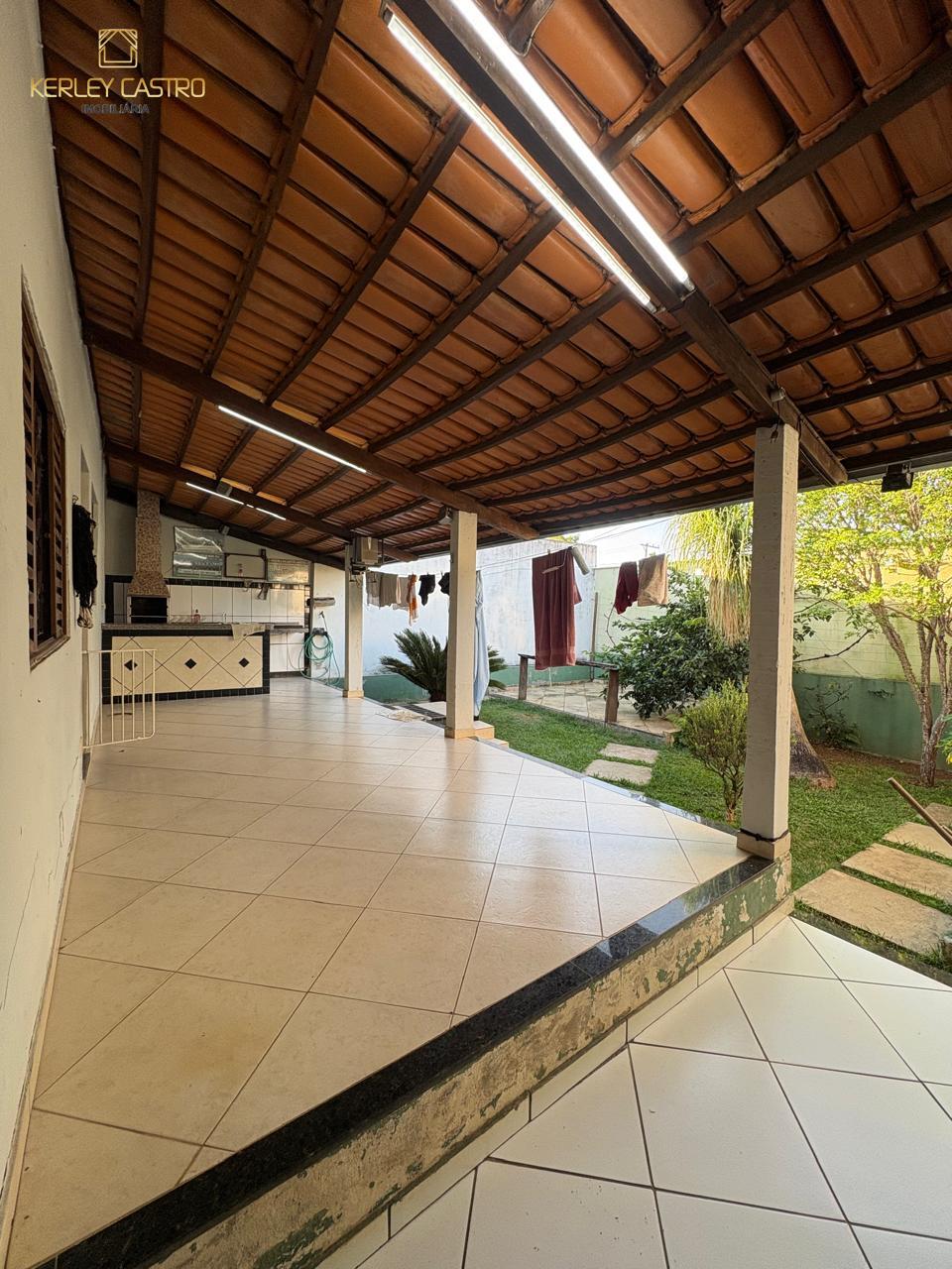 ALUGO LINDA CASA COM PONTO COMERCIAL NO BAIRRO NOVA CIDADE - Sete Lagoas, MG!